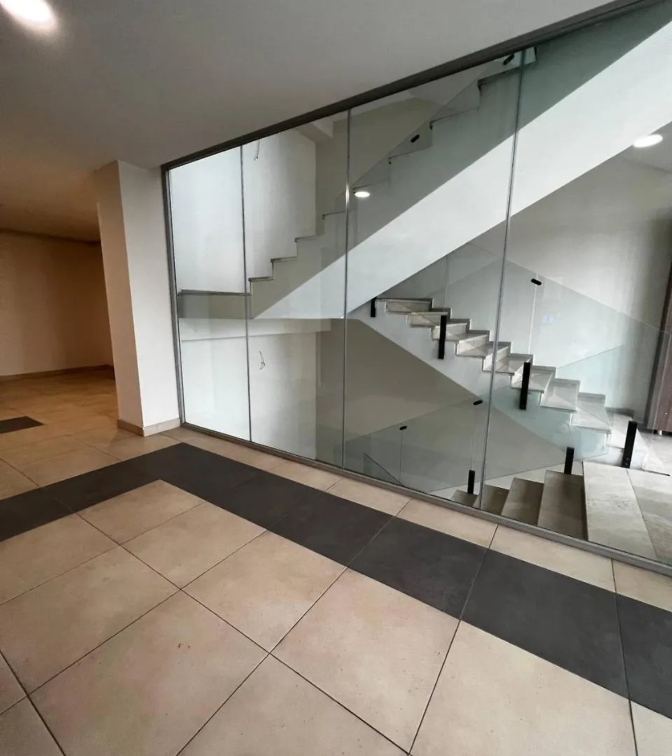 Luxury 1 - Bedroom Apartment In Citycenter Tbilisi